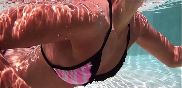 Sex Underwater !Melena Maria Rya